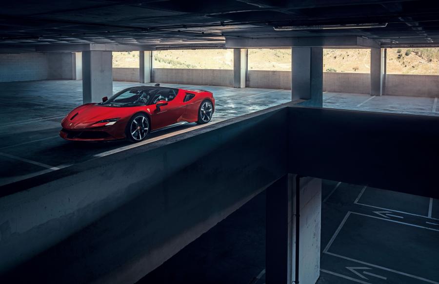  Ferrari SF90 Stradale (F173) 2019 года  (фото 11 из 47)